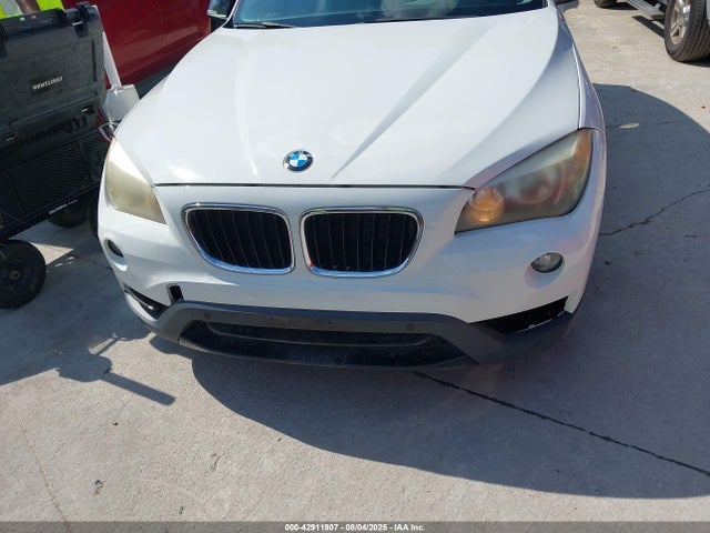 BMW X1 2014 WBAVM1C52EVW50110 Image 6