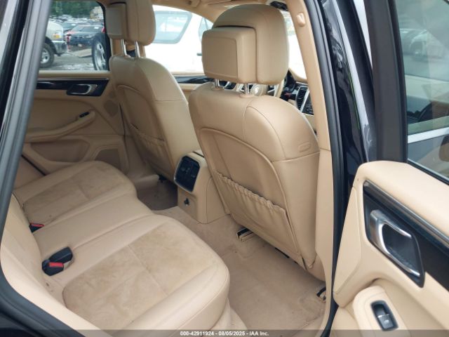 2017 PORSCHE MACAN WP1AB2A59HLB11269 Photo 7