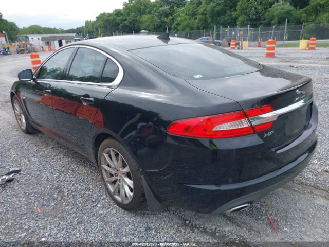 2014 JAGUAR XF SAJWA0ES6EPU25840 Photo 2
