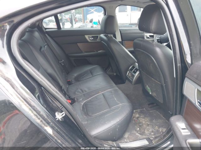 2014 JAGUAR XF SAJWA0ES6EPU25840 Photo 7