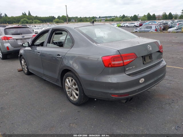 3VWD17AJ5FM288227 Volkswagen 1.8t
