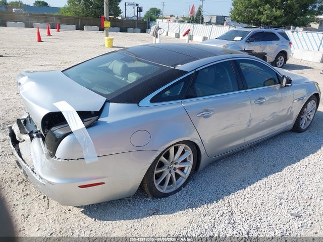 2012 JAGUAR XJ SAJWA1CB0CLV24845 Photo 3