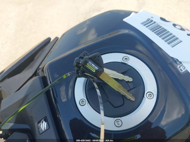 2025 SUZUKI GSX-S1000 JS1EK11D0S7100059 Photo 10