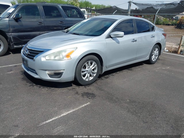 1N4AL3AP2EN390186 Nissan 2014