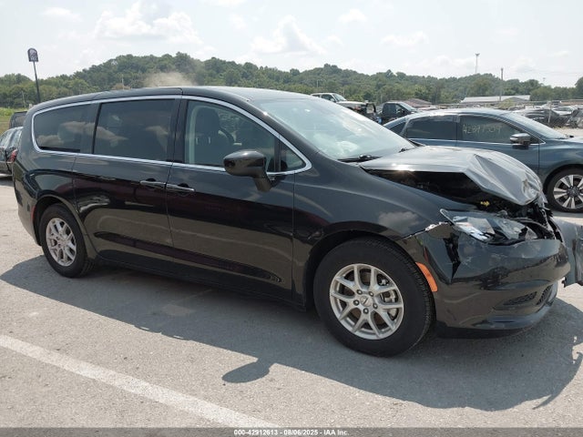 2C4RC1CG1NR158065 Chrysler 2022