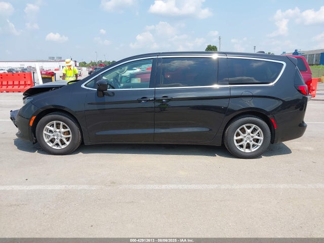2C4RC1CG1NR158065 Chrysler 2022