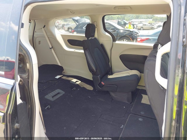 2C4RC1CG1NR158065 Chrysler 2022