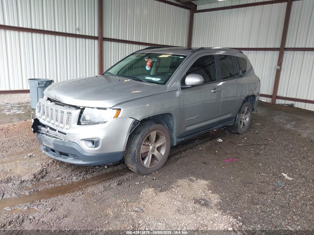 Jeep Compass 2016 1C4NJDEB4GD723969 Image 2