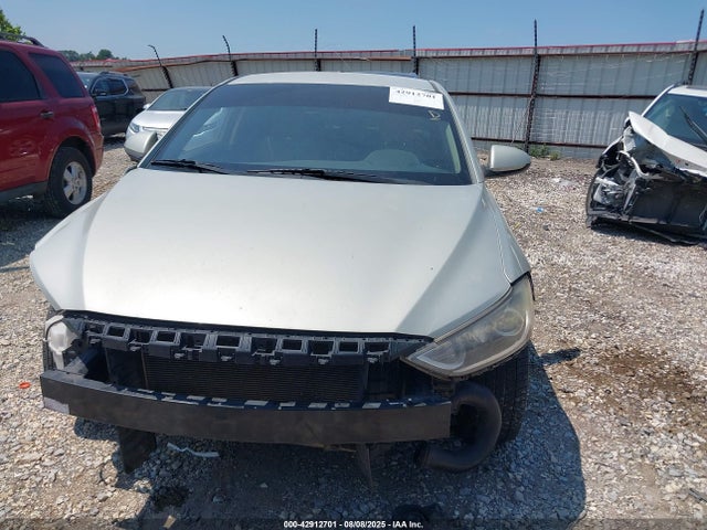 5NPD84LF1HH015624 Hyundai Elantra