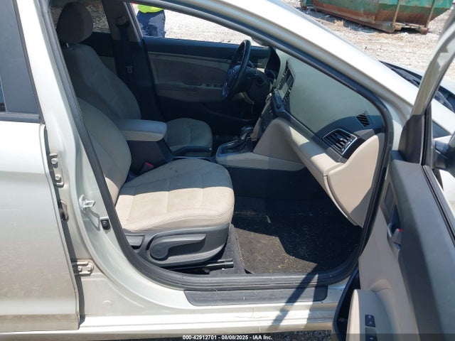 5NPD84LF1HH015624 Hyundai Elantra