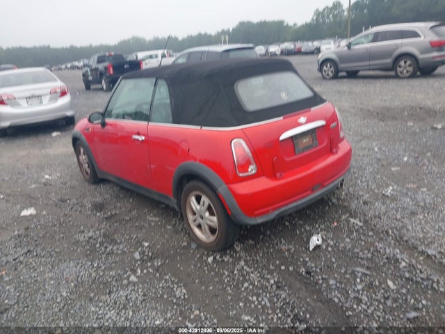 2006 MINI COOPER WMWRF33596TF64963 Photo 2