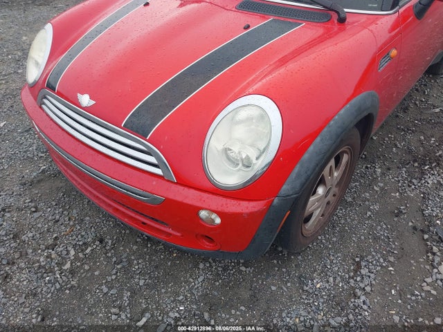 2006 MINI COOPER WMWRF33596TF64963 Photo 5