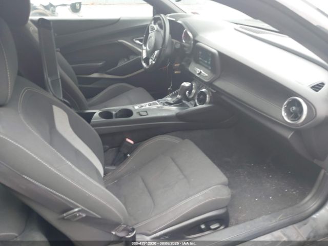 2016 CHEVROLET CAMARO 1G1FB1RX2G0160409 Photo 4