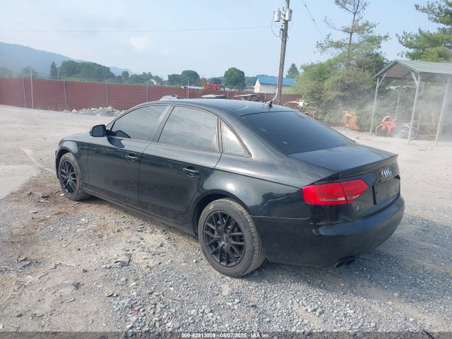 2011 AUDI A4 WAUBFAFLXBN020158 Photo 2