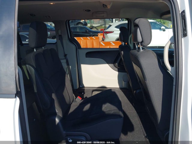 Dodge 2018 2018 2C4RDGBG6JR230857 Image 8