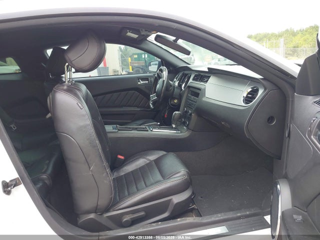 1ZVBP8AM0E5302626 Ford 2014