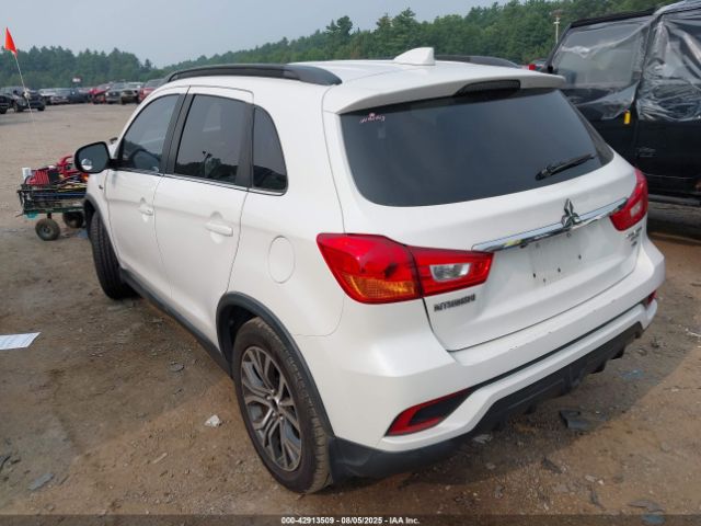 2018 MITSUBISHI OUTLANDER SPORT JA4AP4AW0JZ011324 Photo 2