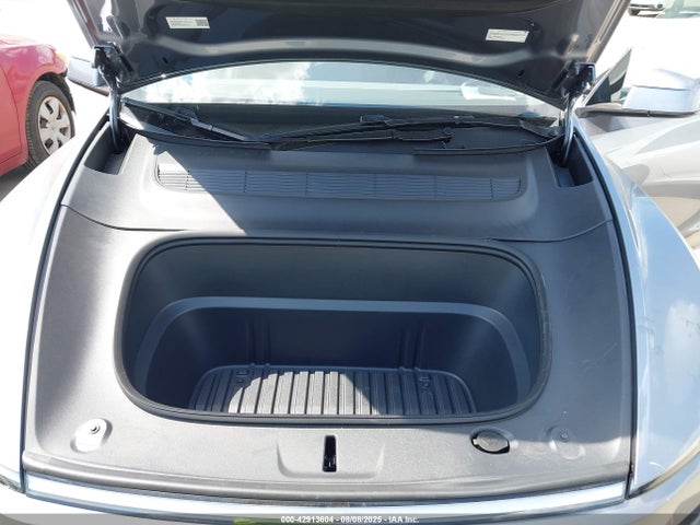 2026 TESLA MODEL Y 7SAYGDEE9TA428228 Photo 9