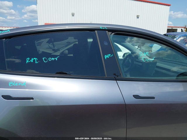 Tesla 2026 2026 7SAYGDEE9TA428228 Image 14
