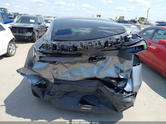 Tesla 2026 2026 7SAYGDEE9TA428228 Image 17
