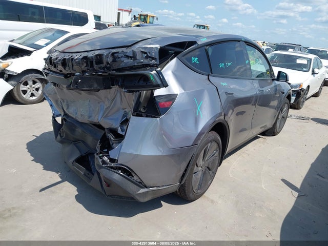 2026 TESLA MODEL Y 7SAYGDEE9TA428228 Photo 3