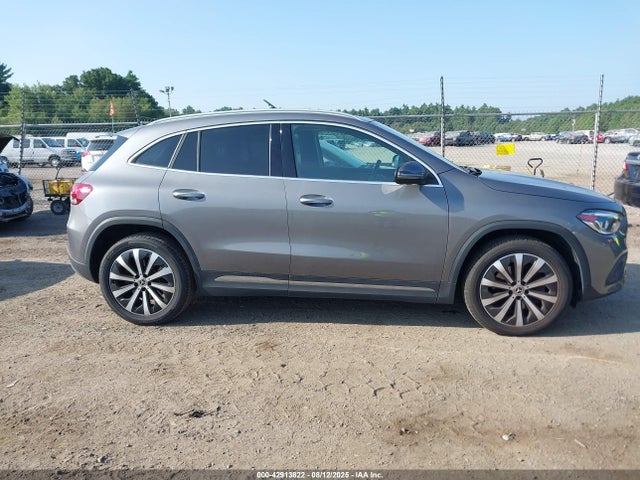 W1N4N4HB4MJ126824 Mercedes-Benz m260