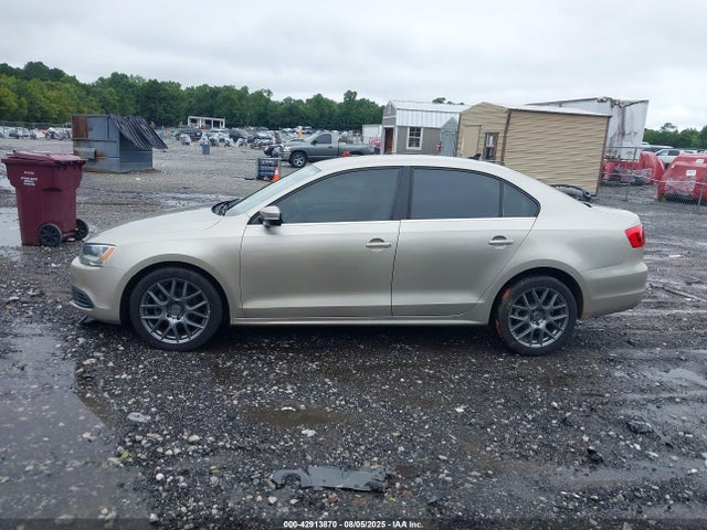 3VWD07AJ9EM236360 Volkswagen Jetta