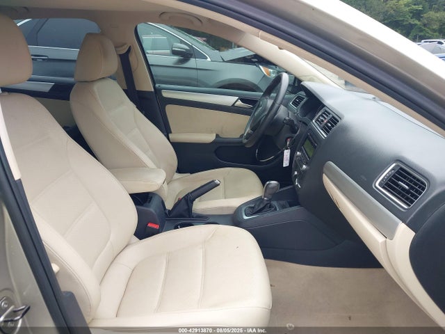 3VWD07AJ9EM236360 Volkswagen Jetta