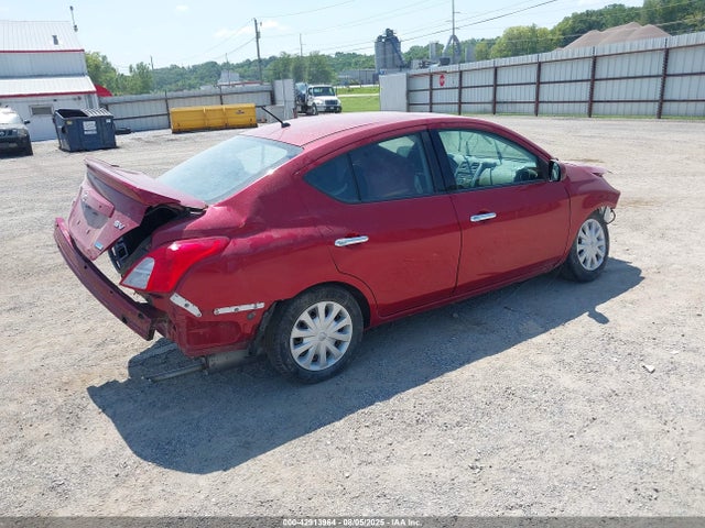 3N1CN7AP7EL825968 Nissan 2014