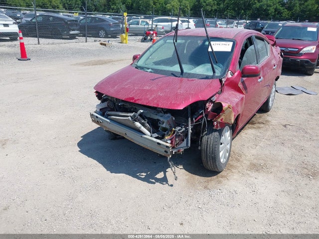 3N1CN7AP7EL825968 Nissan 2014