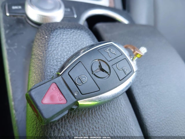 Продаж на аукціоні авто 2011 Mercedes-benz Glk 350, vin: WDCGG5GB0BF561727, номер лоту: 42913988