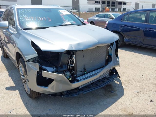 2025 CADILLAC XT4 1GYFZCR44SF133295 Photo 5