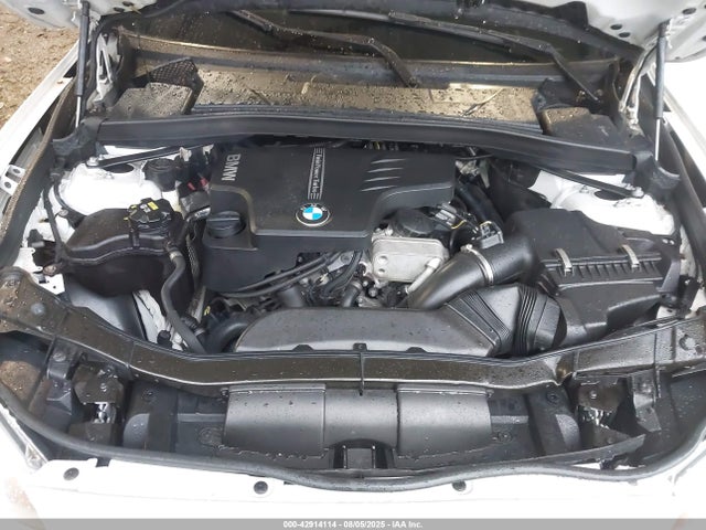 WBAVM1C54FV318221 BMW X1