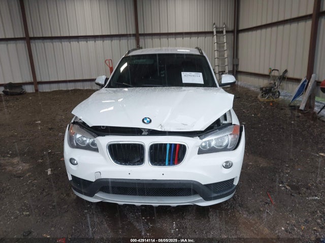 WBAVM1C54FV318221 BMW X1