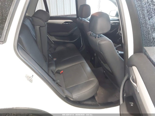 WBAVM1C54FV318221 BMW X1