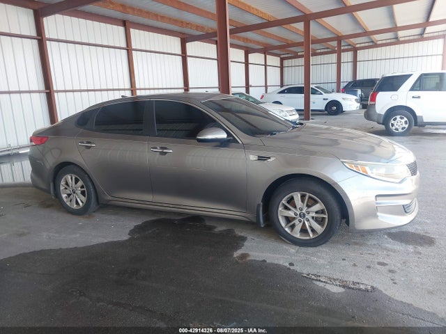 42914326 :رقم المزاد ، 5XXGT4L3XJG225092 vin ، 2018 Kia Optima Lx مزاد بيع