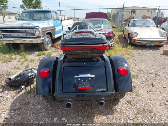 2016 HARLEY-DAVIDSON FLHTCUTG 1HD1MAL12GB861423 Photo 5