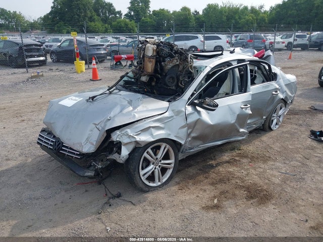 Volkswagen 2014 2014 1VWBN7A34EC108376 Image 2