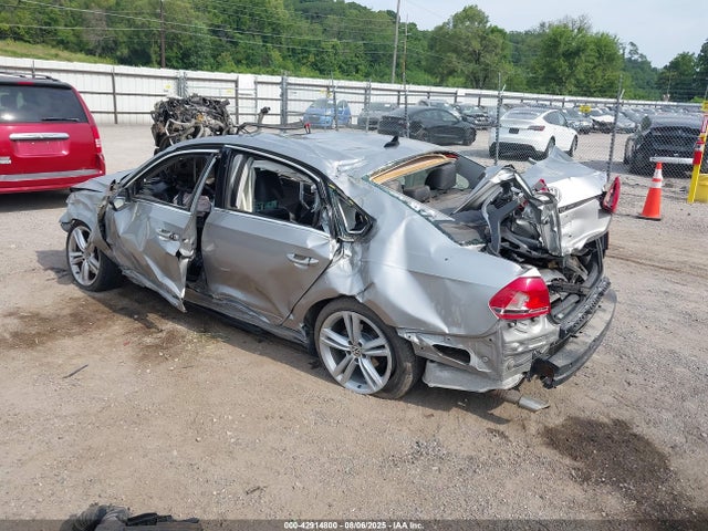 Volkswagen 2014 2014 1VWBN7A34EC108376 Image 3