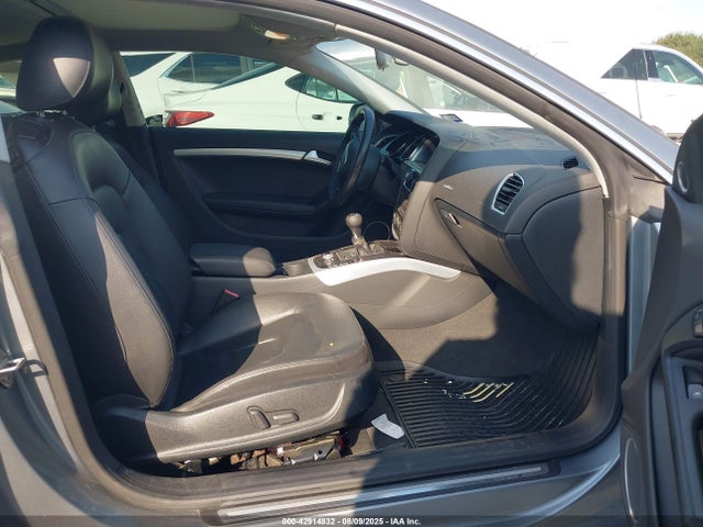 2010 AUDI A5 WAURFAFR2AA023256 Photo 4
