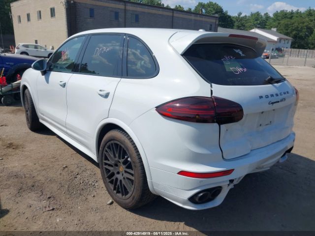 2016 PORSCHE CAYENNE WP1AD2A2XGLA78507 Photo 2