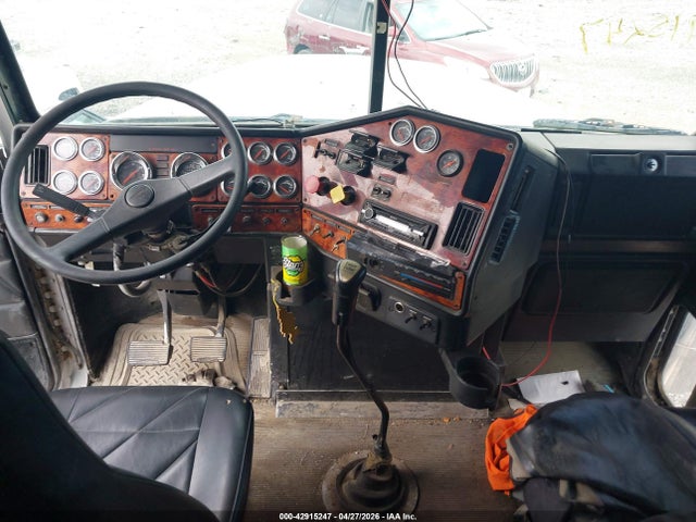 2003 Freightliner Conventional Fld132 Xl Classic მანქანა იყიდება აუქციონზე, vin: 1FUJAPCG53DK78594, აუქციონის ნომერი: 42915247