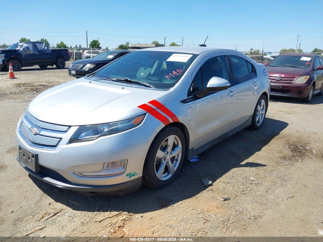 Chevrolet luu - ffv, e-flex, fam 0 2015 1G1RD6E40FU139548 Image 2
