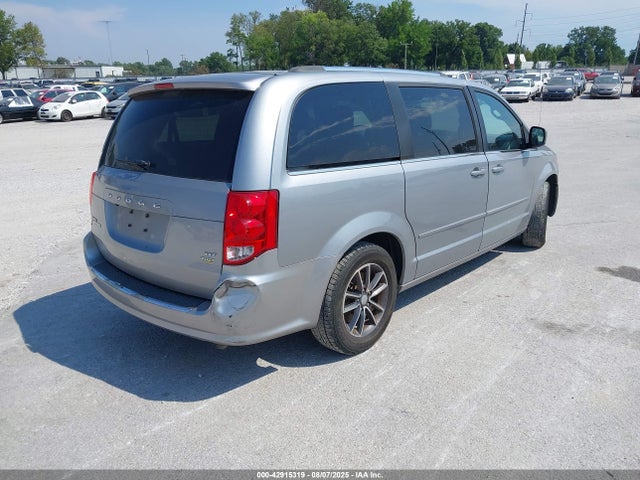 2C4RDGCGXHR863905 Dodge Grand Caravan