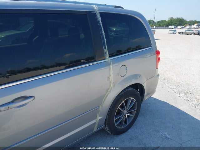 2C4RDGCGXHR863905 Dodge Grand Caravan