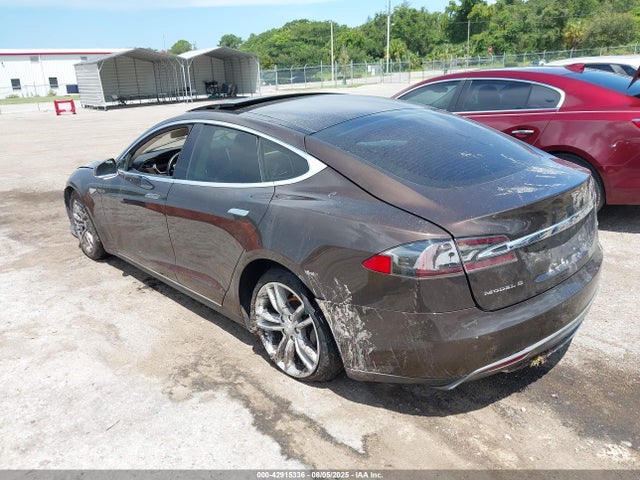 2013 TESLA MODEL S 5YJSA1BG3DFP09731 Photo 2