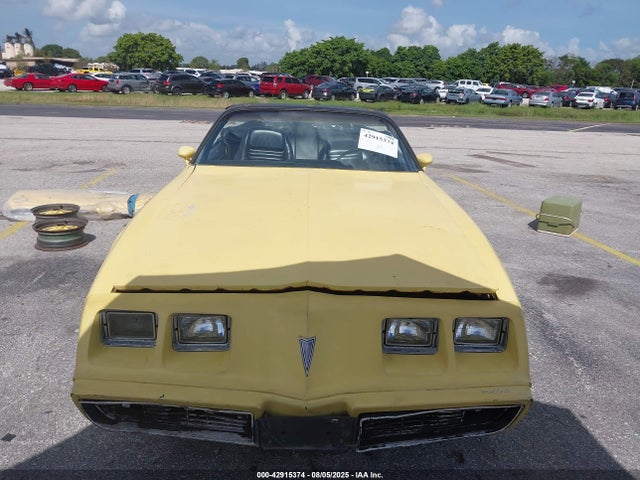 Продаж на аукціоні авто 1979 Pontiac Firebird, vin: 2T87Y9N192524, номер лоту: 42915374