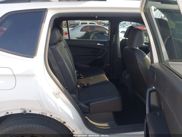 Volkswagen Tiguan 2021 3VV2B7AX5MM098986 Image 8