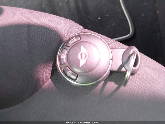 2011 MINI COOPER S WMWSV3C59BTY24273 Photo 10