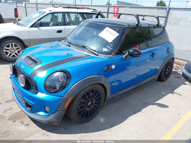 2011 MINI COOPER S WMWSV3C59BTY24273 Photo 1